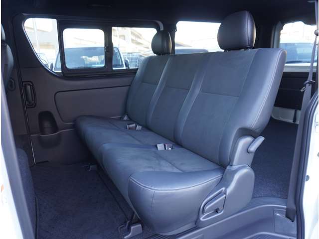 U00047323505_52_006.jpg