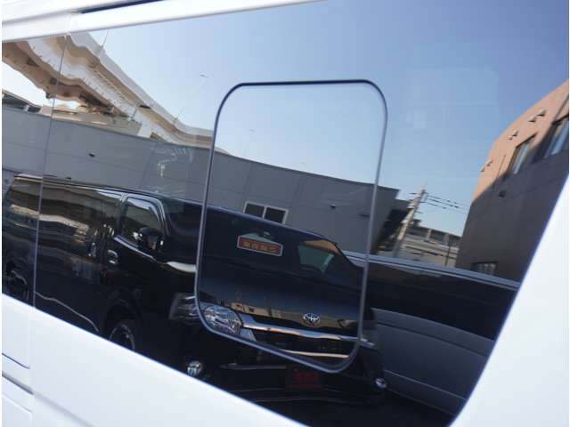 U00047323505_71_005.jpg