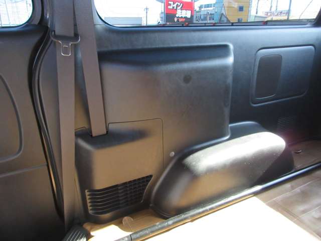 U00047131069_78_001.jpg