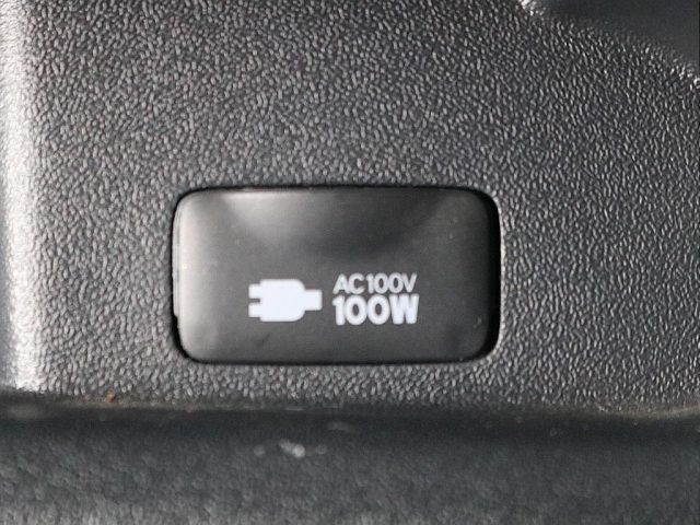 UZ0048531427_5_001.jpg