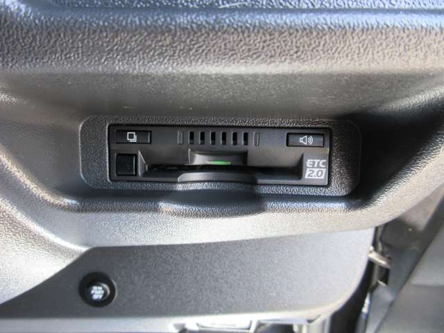 U00048313969_32_001.jpg