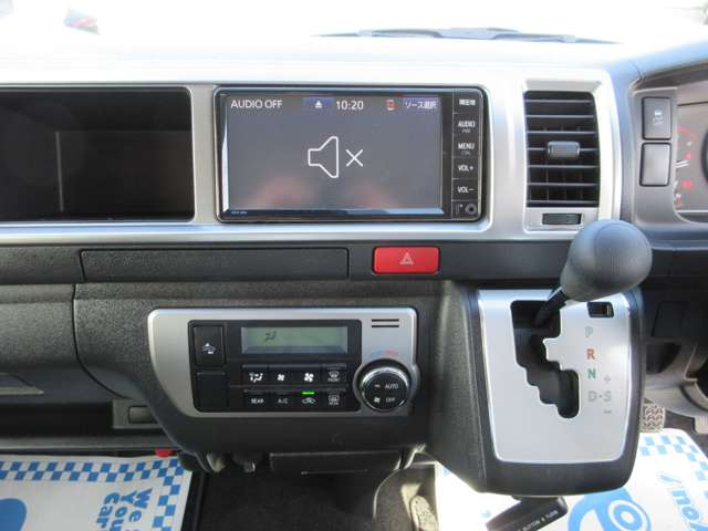 U00047386440_10_001.jpg