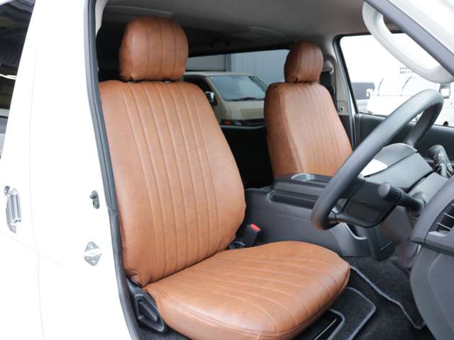 UZ0048491200_47_001.jpg