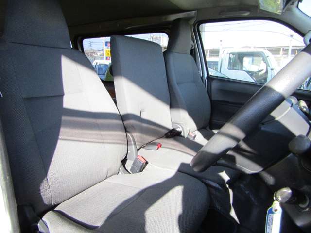U00048109979_8_001.jpg