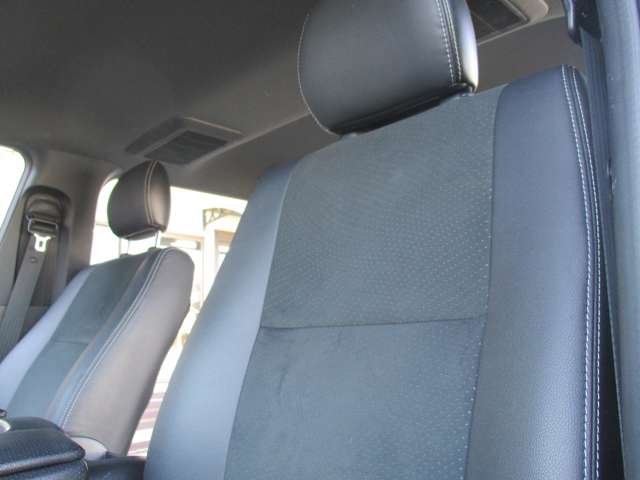 U00048123699_42_001.jpg