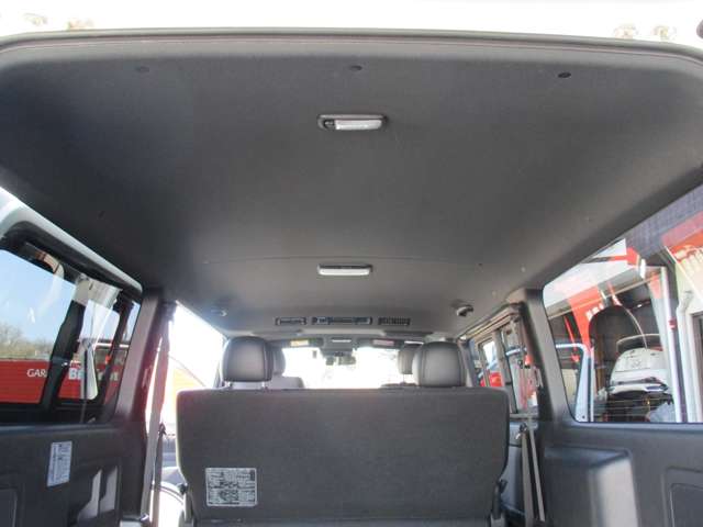 U00048123699_56_001.jpg