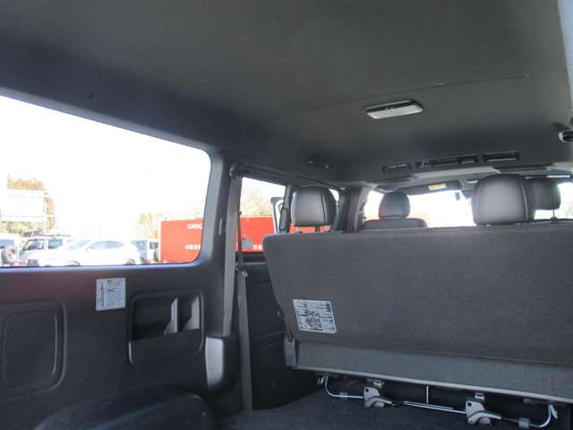 U00048123699_57_001.jpg