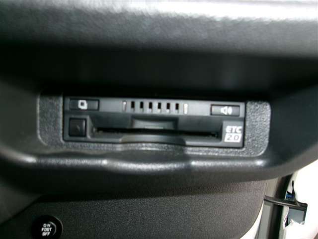 U00048197298_15_002.jpg