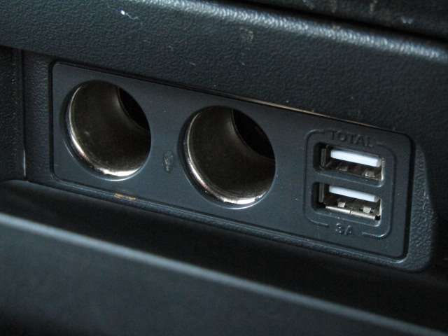 U00048211965_54_003.jpg