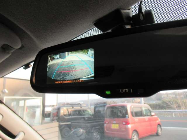 UJ0048433704_17_001.jpg