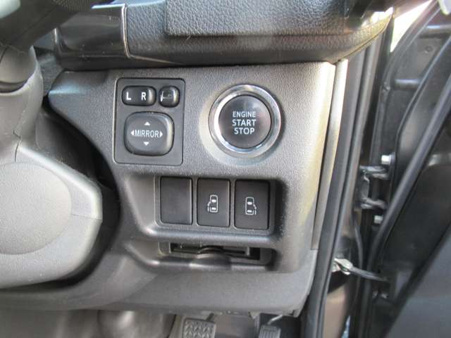 UJ0048433704_19_001.jpg
