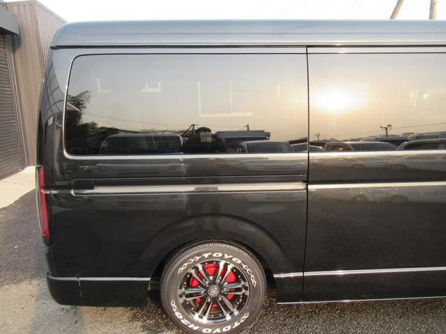 UJ0048433704_59_001.jpg