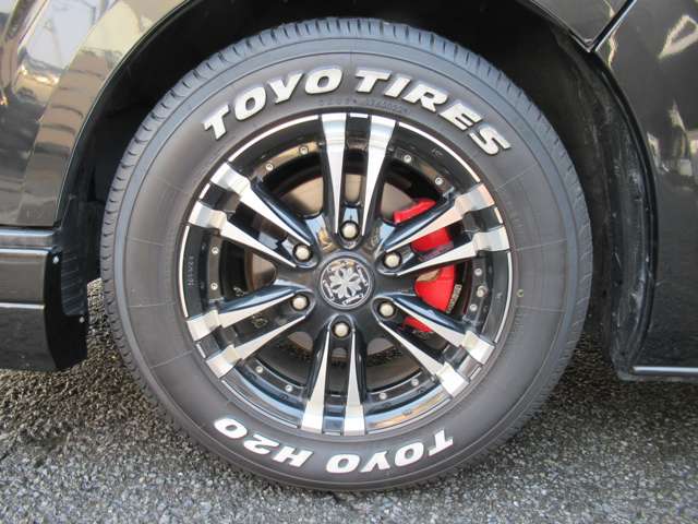 UJ0048433704_66_001.jpg