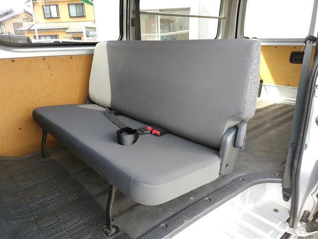 UJ0048372622_44_001.jpg
