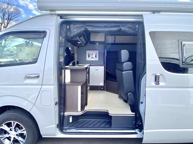 U00048570248_61_001.jpg