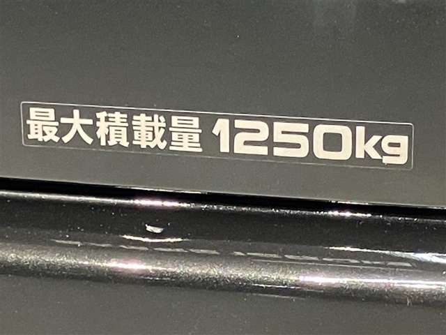 U00048419873_30_001.jpg
