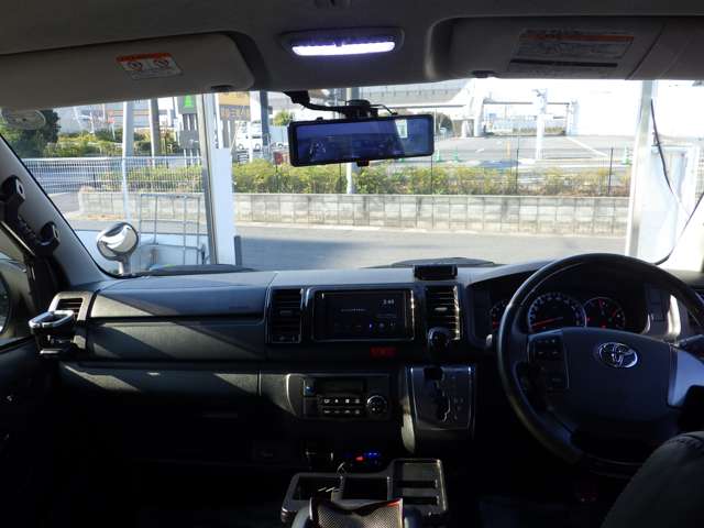 U00048378037_16_003.jpg