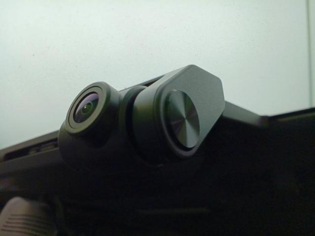 UZ0047612431_52_001.jpg