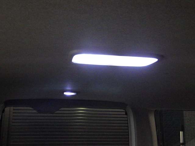 U00048299543_42_003.jpg
