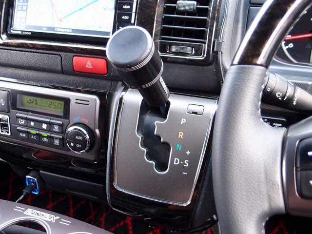 U00048404177_82_001.jpg