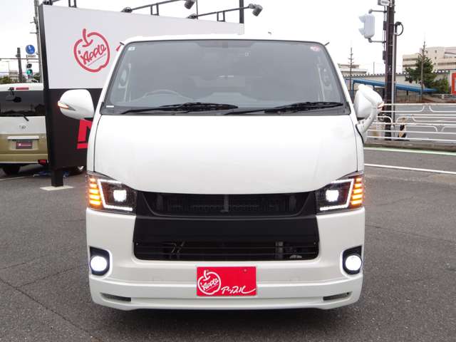 U00048236106_10_001.jpg