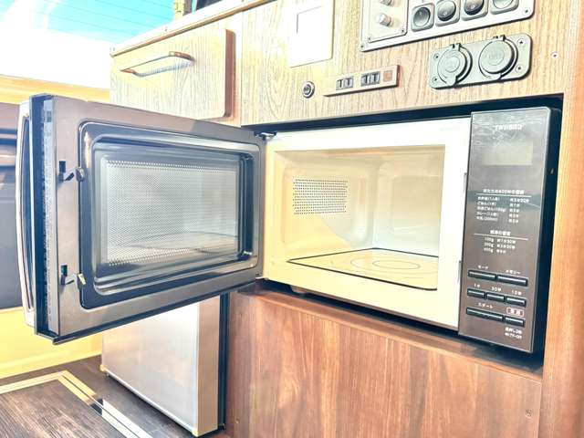 U00046960648_71_001.jpg