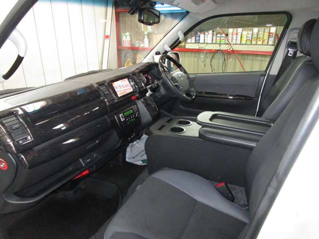U00047463693_13_004.jpg