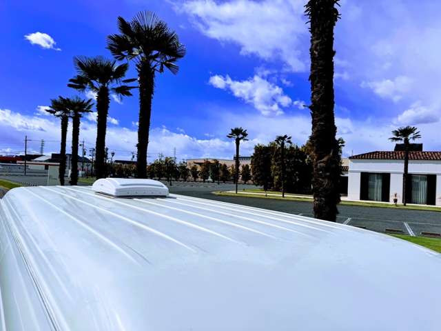 U00048042678_56_005.jpg