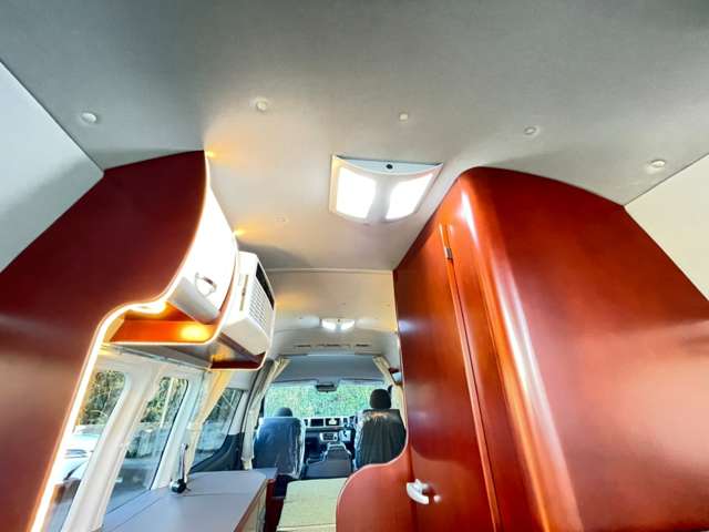U00040579602_88_002.jpg