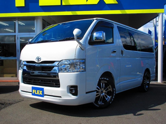 UZ0048471928_001L.JPG