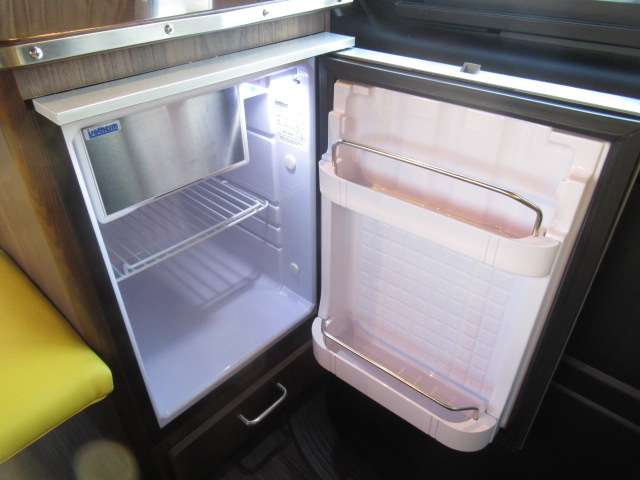 U00048129567_12_001.jpg