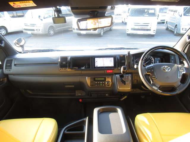 U00048129567_3_002.jpg
