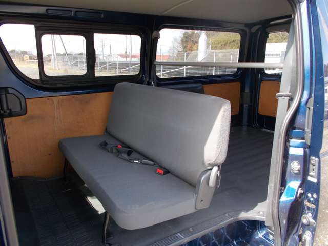 U00048131149_11_001.jpg