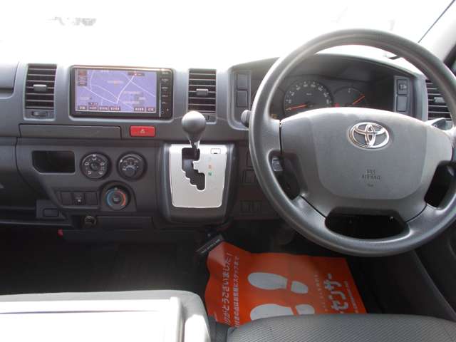 U00048131149_3_001.jpg