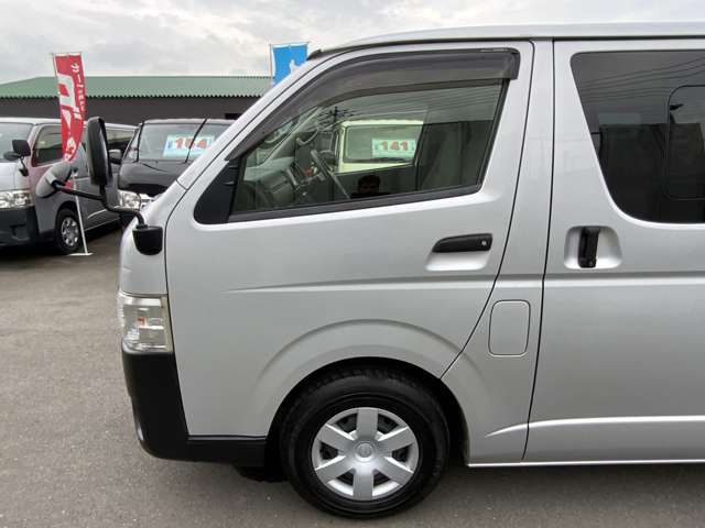U00045840881_30_001.jpg