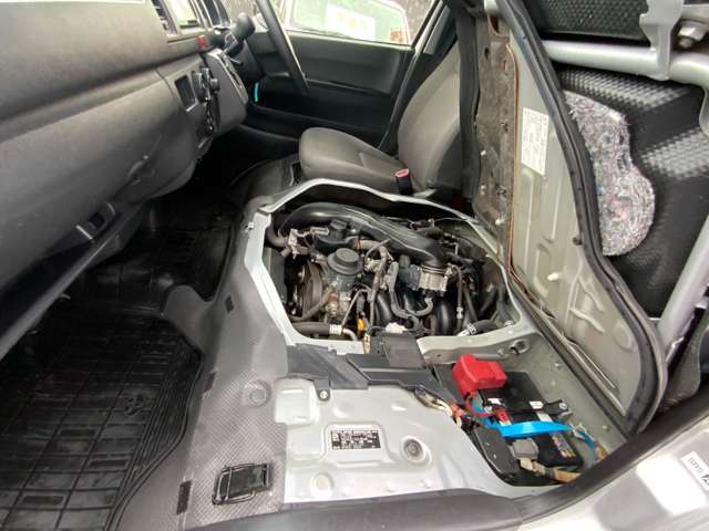 U00045840881_65_001.jpg
