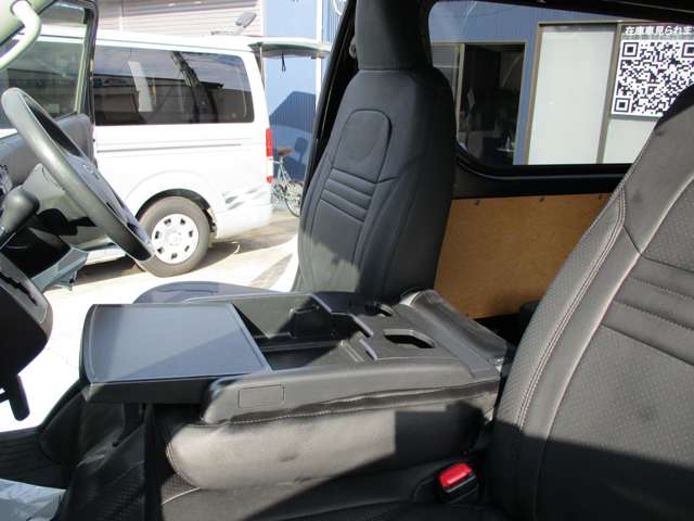 U00047029534_37_001.jpg