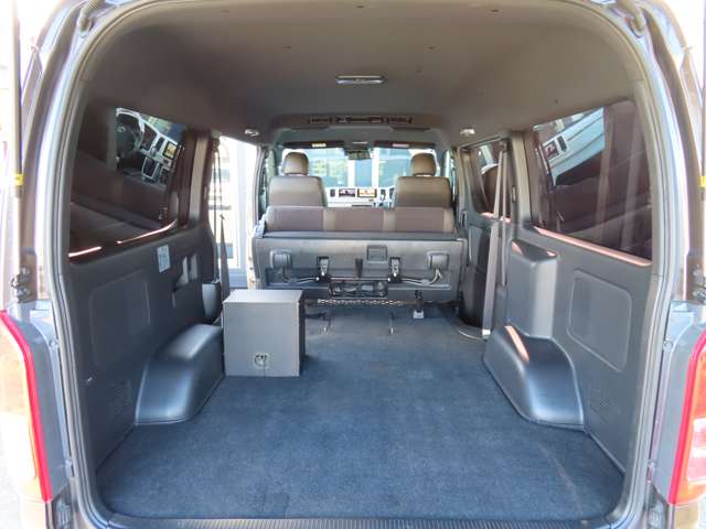U00047361114_57_001.jpg