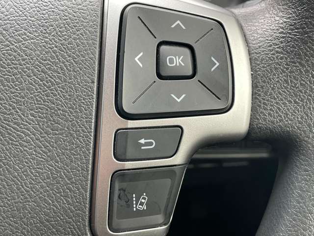UZ0048511102_36_001.jpg
