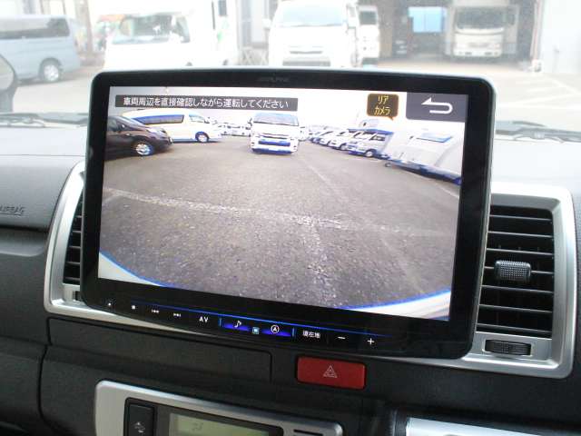 U00048468975_13_001.jpg