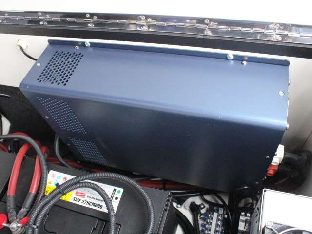 U00048468975_50_001.jpg