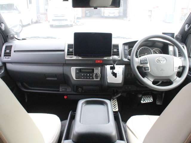U00048468975_8_001.jpg