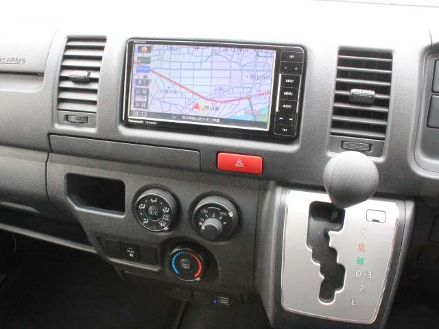 U00048523018_11_001.jpg