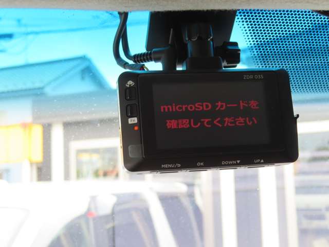 U00048241035_15_001.jpg