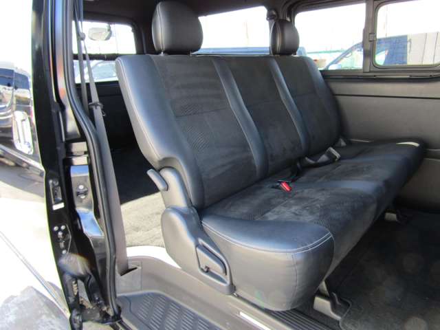 U00043773972_35_002.jpg