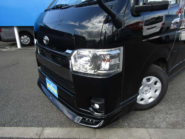 U00048337800_10_001.jpg