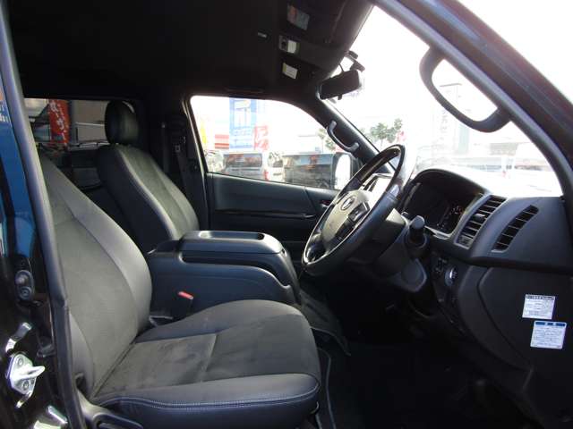 U00048337800_31_001.jpg