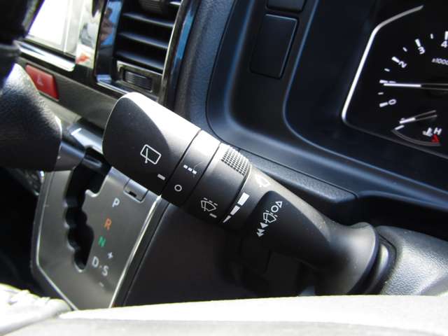 U00048337800_37_001.jpg