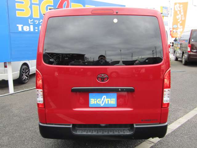 U00048211975_53_001.jpg