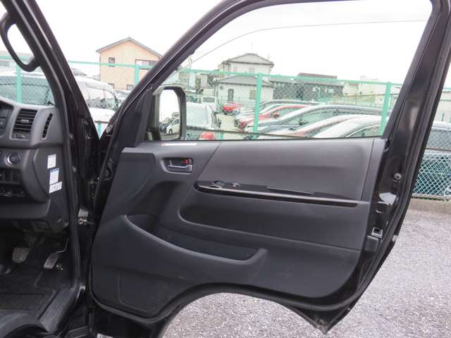U00048274339_32_001.jpg